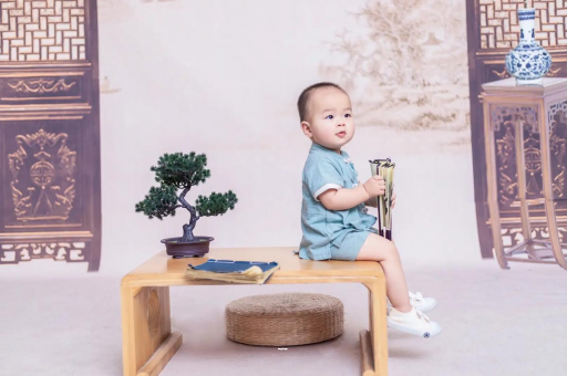 安康宝宝多久开始攒肚